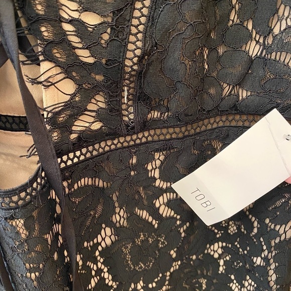 NWT Tobi Black Lace Nude Cap Sleeve Tie Front Dress - Picture 3 of 12